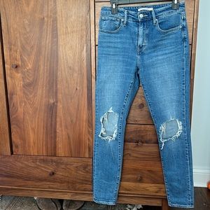 Levi’s high rise skinny jeans